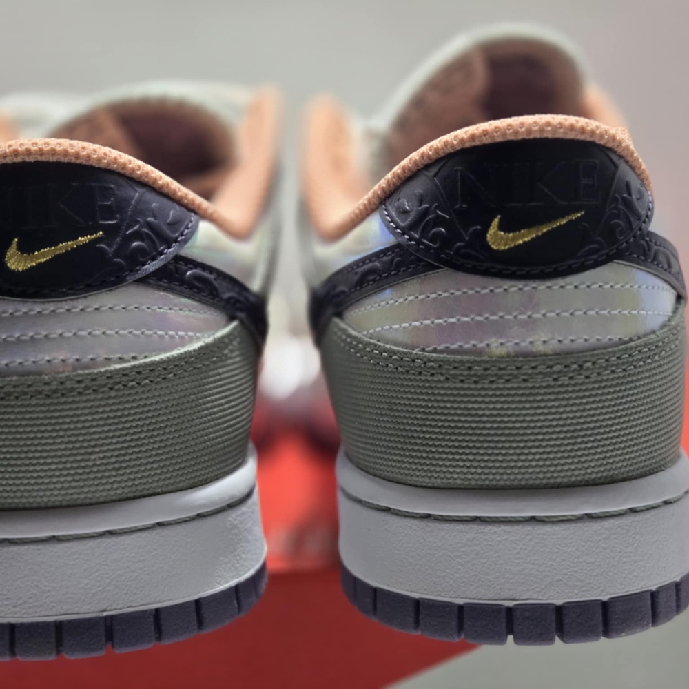 Nike Dunk Low SE  Black and White Sneakers Iconic Limited Edition Sz 11 NEW - Picture 13 of 16